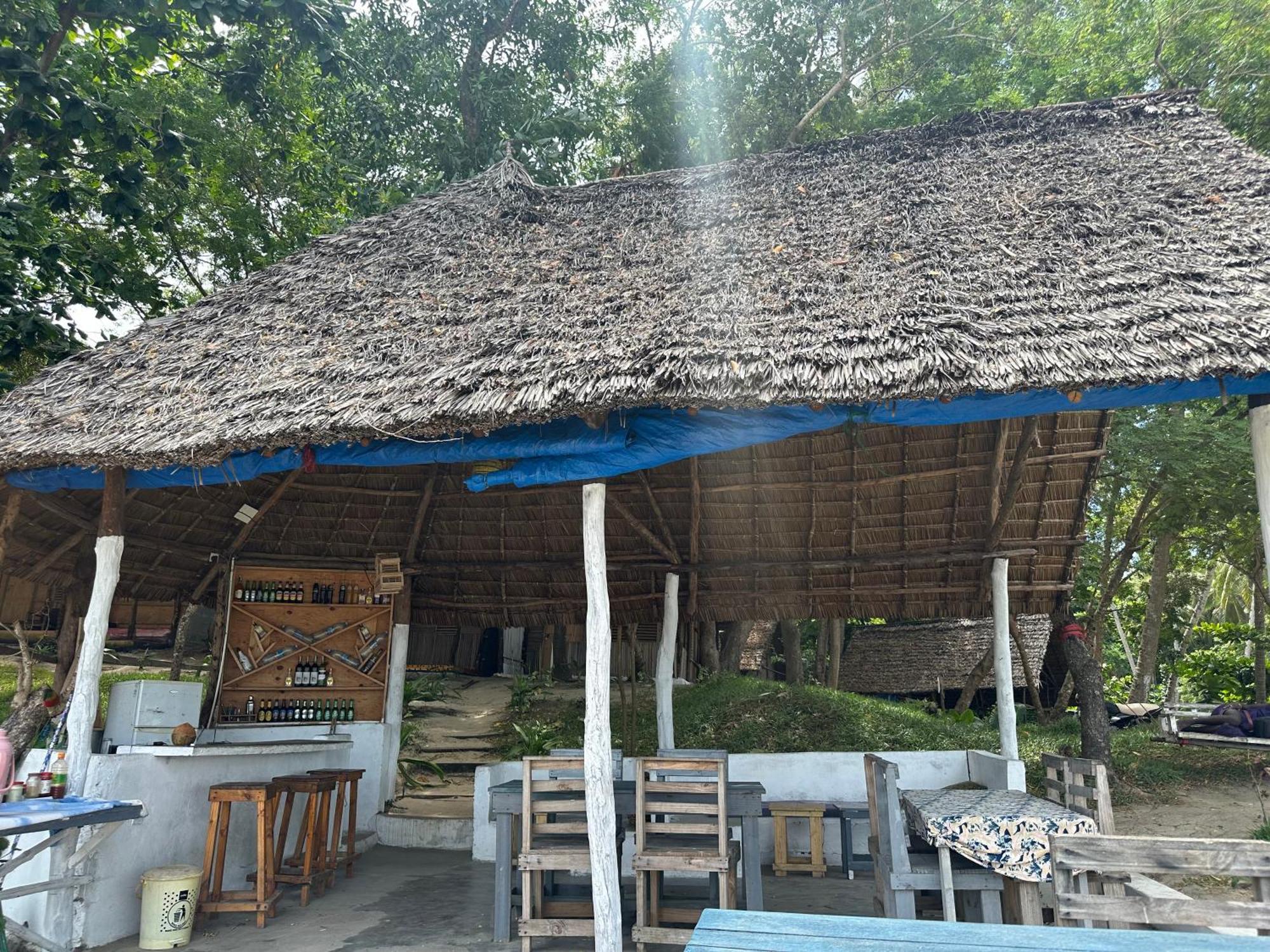 Maweni Beach Bungalows Kilindoni Exterior photo