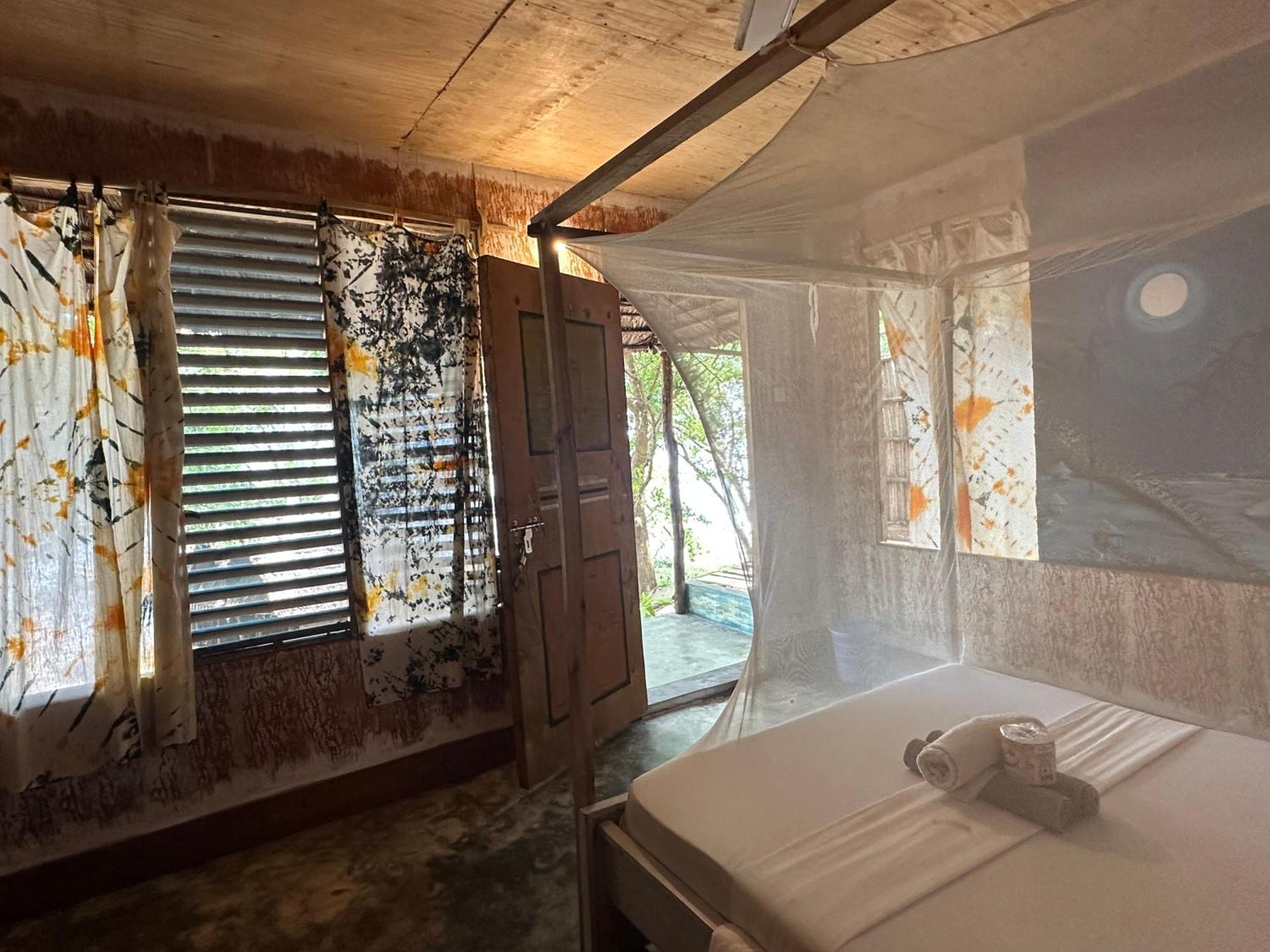 Maweni Beach Bungalows Kilindoni Exterior photo